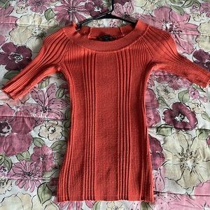 Half sleeved sweater